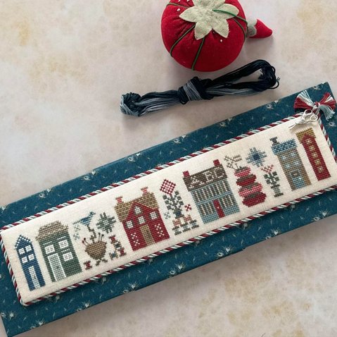Needleworker's Tiny Town – The Daily Stitcher